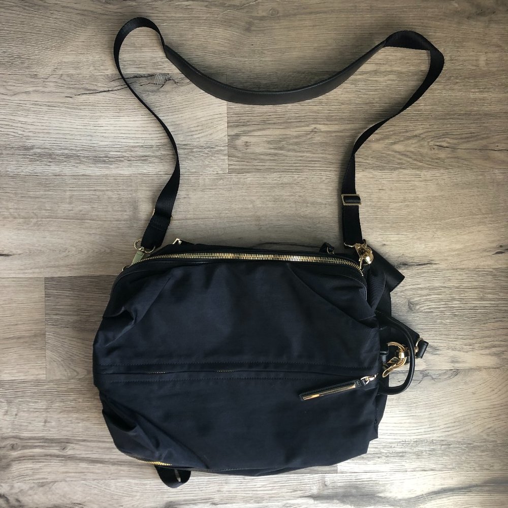 CARAA STUDIO 2 MEDIUM w/ gold hardware